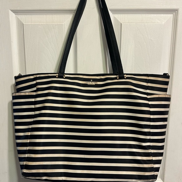 kate spade Handbags - Kate Spade Black and White Tote Diaper Bag